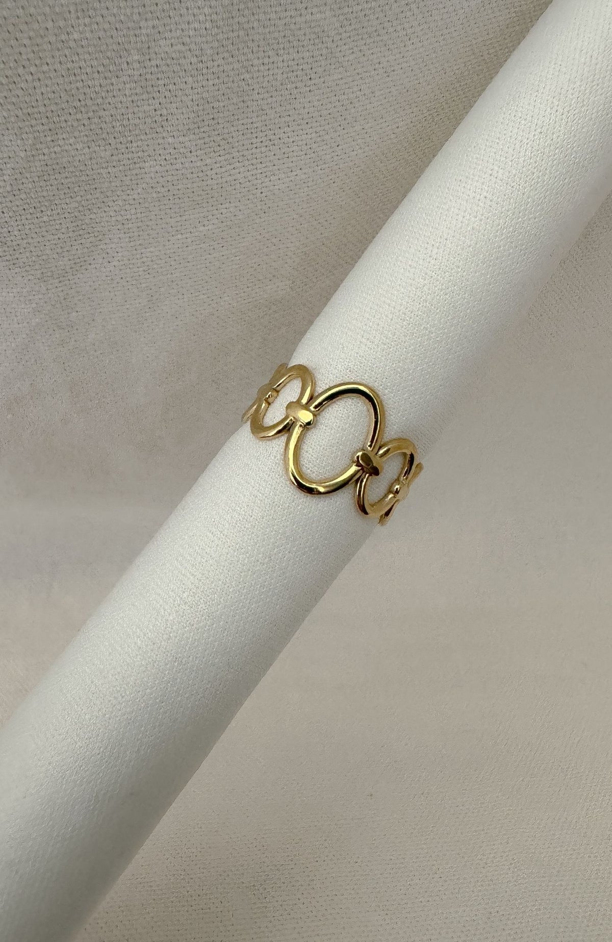 Bague Tess dorée à maillons ovales, acier inoxydable - Emilya Bijoux