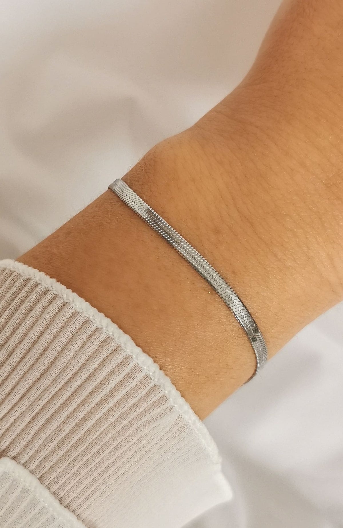Bracelet Roma argenté, chaîne plate tressée en acier inoxydable