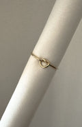 Bague Bow dorée en acier inoxydable avec nœud d'amour - Emilya Bijoux