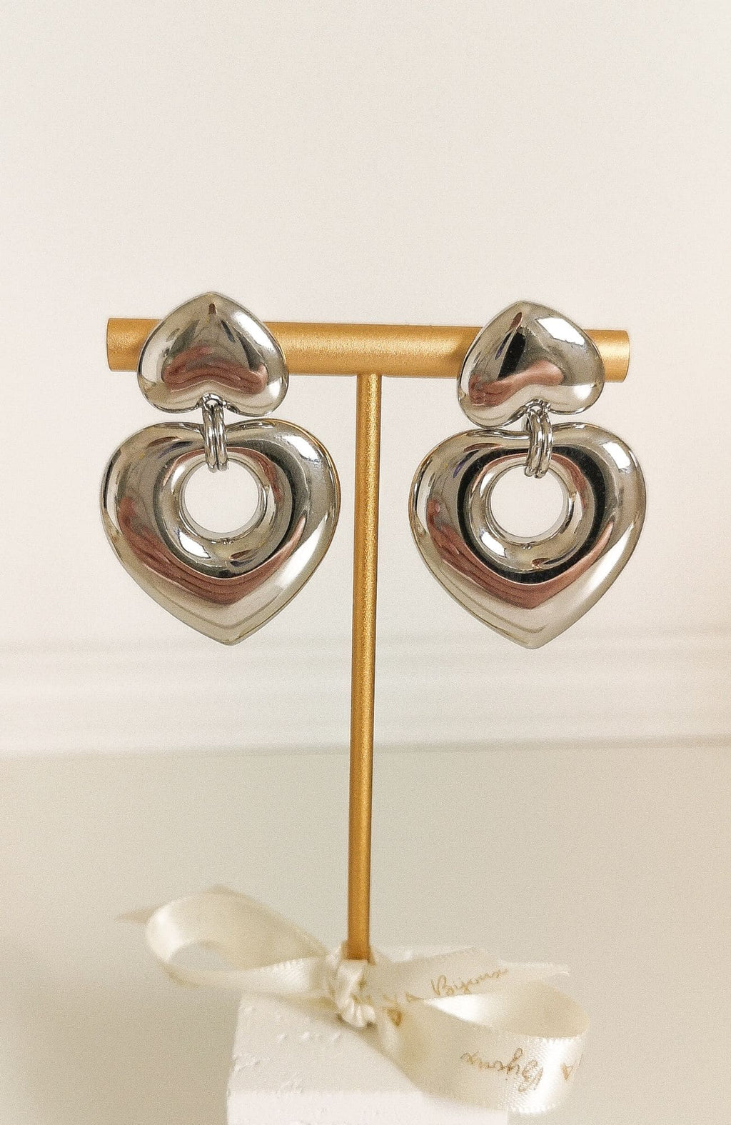 Boucles d'oreilles Estelle argentées en acier inoxydable, puce cœur